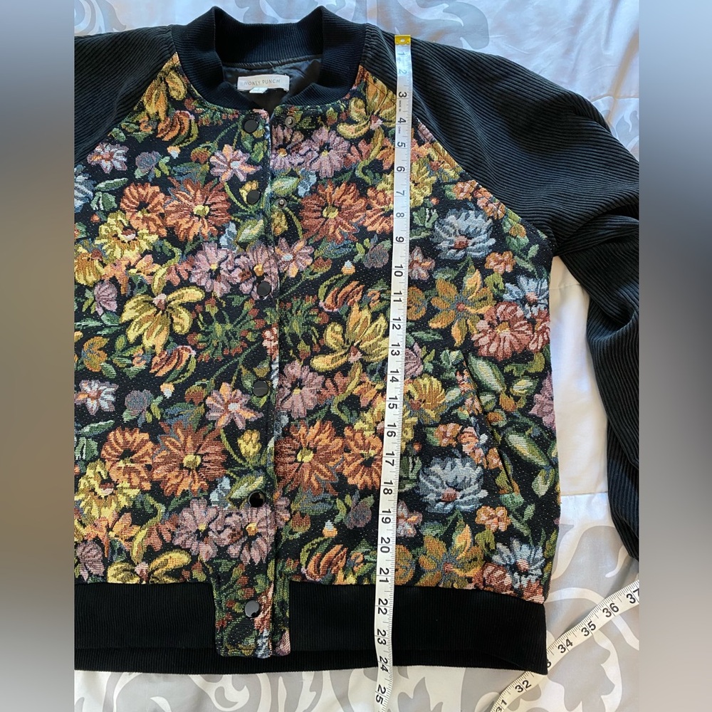 Honey Punch Floral Tapestry Bomber Jacket Large - Picture 8 of 8